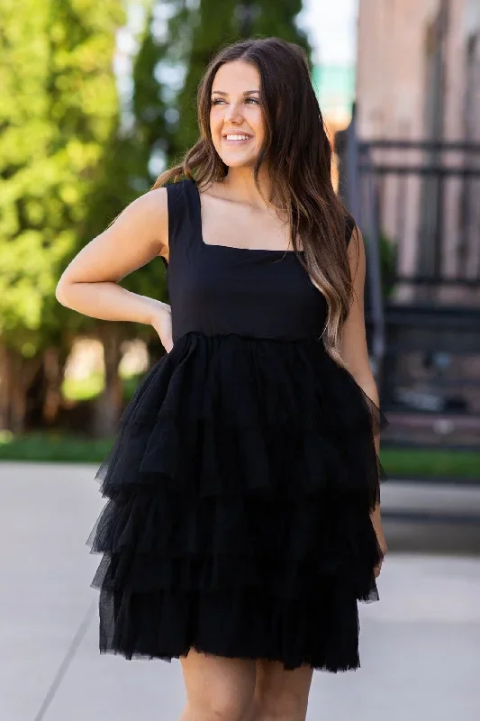 black-square-neck-tulle-skirt-dress