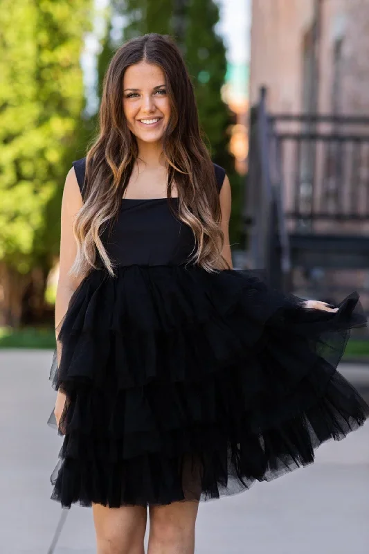 black-square-neck-tulle-skirt-dress