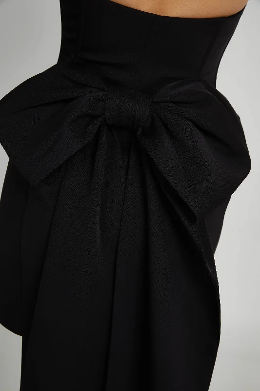 meredith-strapless-bow-mini-dress-black