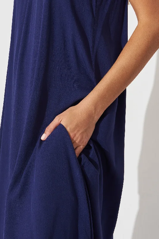 no-scrubs-maxi-dress-in-navy