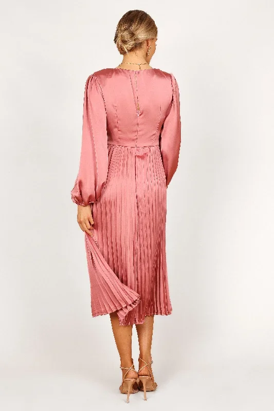 noelle-twist-front-pleated-midi-dress-blush