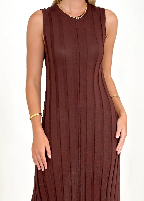 raylarra-knit-midi-dress-chocolate