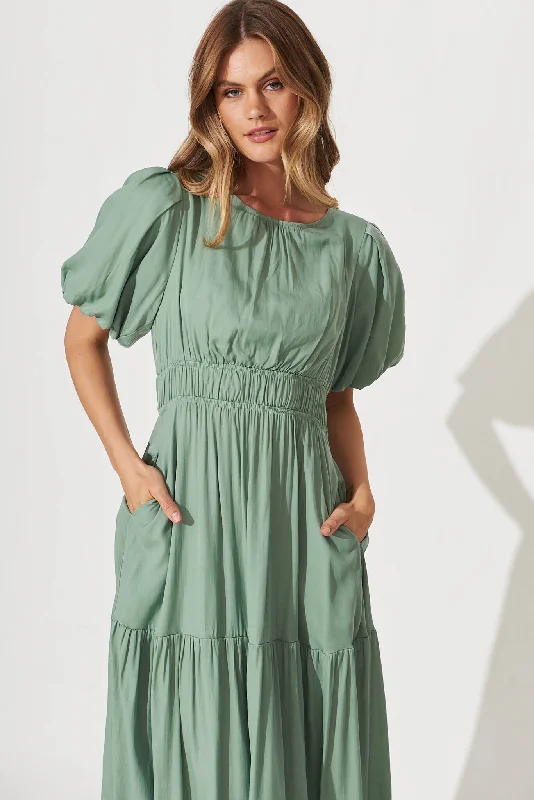 stargazer-midi-dress-in-green