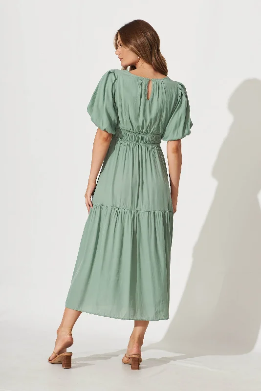 stargazer-midi-dress-in-green