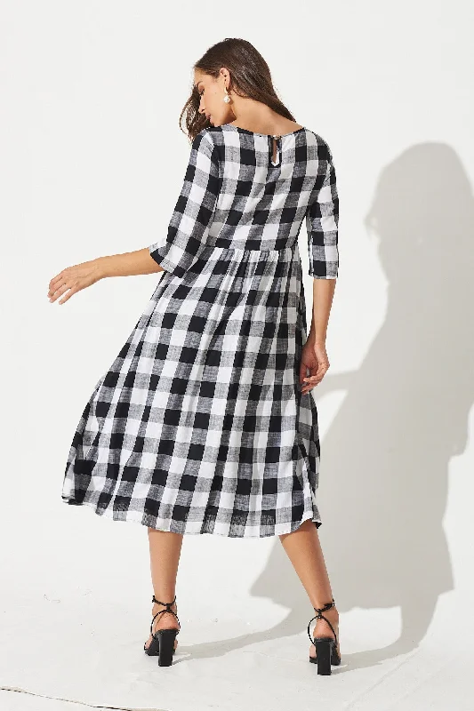 zara-midi-dress-in-black-with-white-gingham